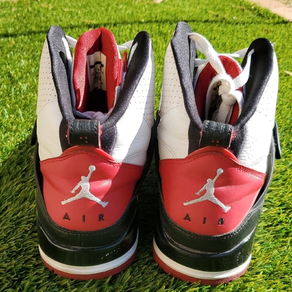 Jordan Flight 45 High White Versity Red Lace- Up Sneakers Size 11 main image 15